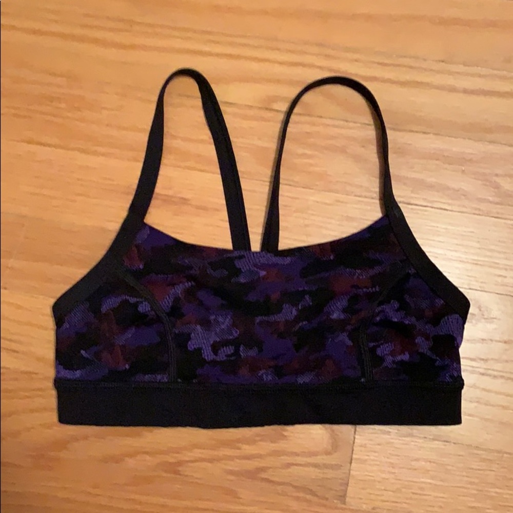 Lululemon sports bra